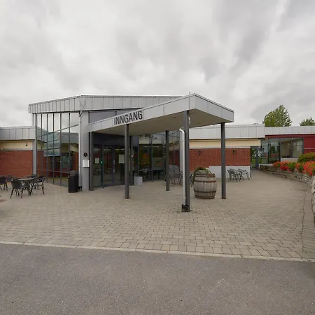 Slobrua Gjestegard Hotel Skarnes