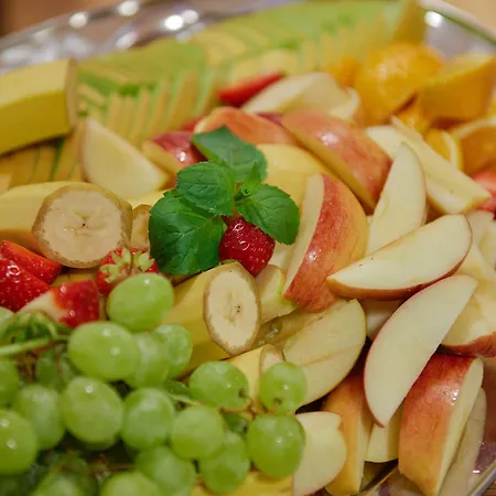 Slobrua Gjestegard מלון 2*