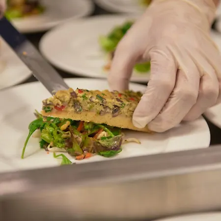 Slobrua Gjestegard 2*