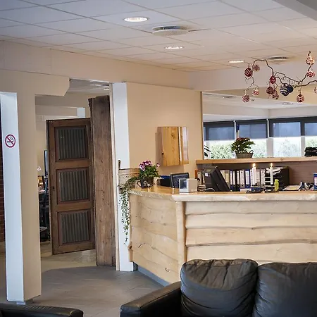 Hotel Slobrua Gjestegard 2*