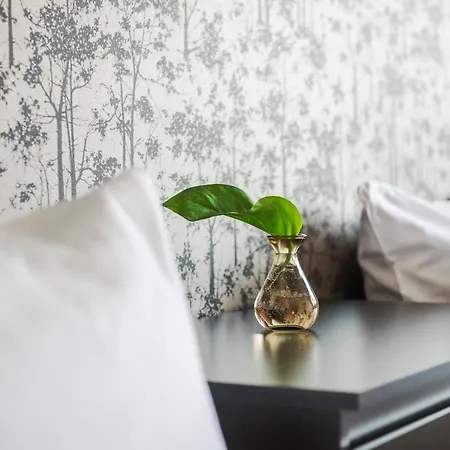 Slobrua Gjestegård Hotel Skarnes Stasjonsby