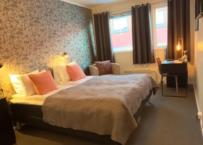Slobrua Gjestegard Otel 2*
