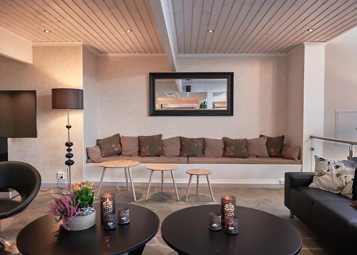 Slobrua Gjestegard Otel Skarnes Stasjonsby