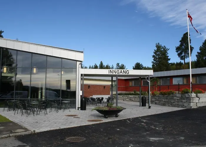 Slobrua Gjestegard Otel 2*