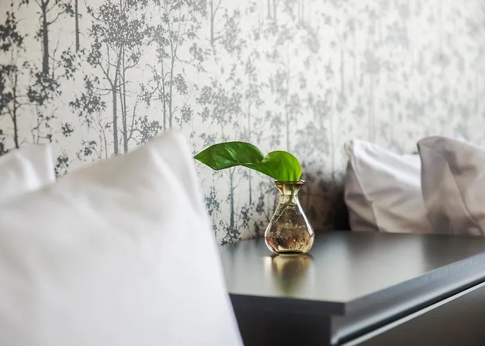 Slobrua Gjestegard Otel Skarnes Stasjonsby