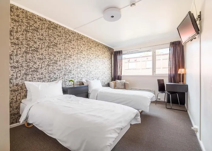 Slobrua Gjestegård 2*