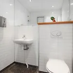 Отель Slobrua Gjestegard 2*