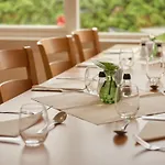 Отель Slobrua Gjestegard 2*